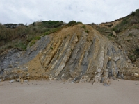 DSC9176 DxO  Olitostrome : lambeau de flysch carbonaté Campanien emballé dans le Trias et resédimenté à l&#39;Eocène.