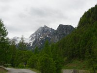DSC1005 DxO  Au sud, le pic des Lauzes, la crête des Lauzes et la crête de la Taillante